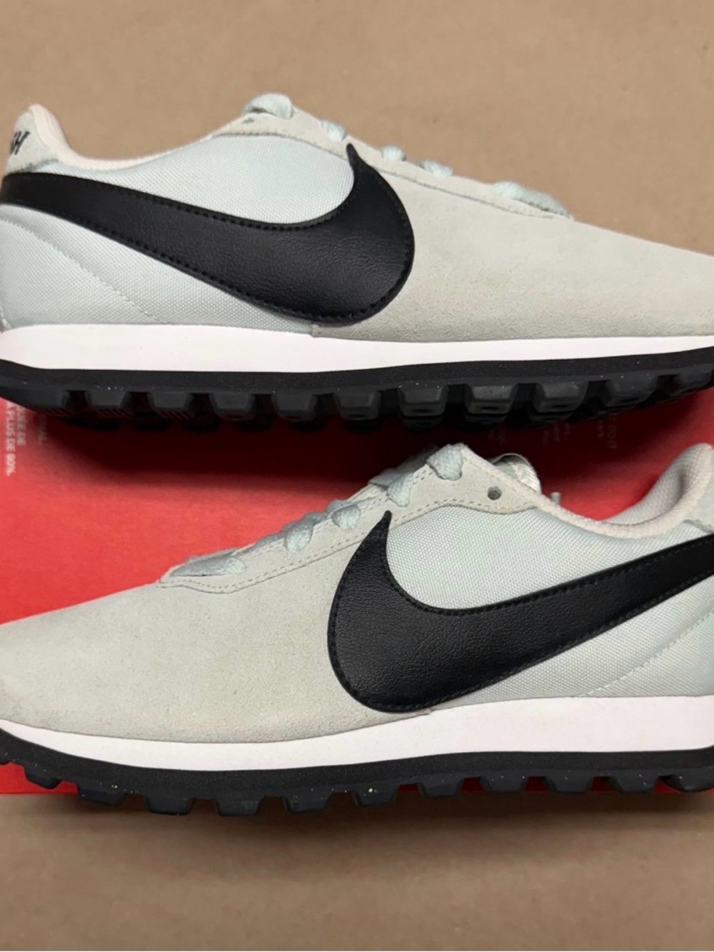 Nike Pre-Love OX Air Max women’s size 5 running shoes NEW!